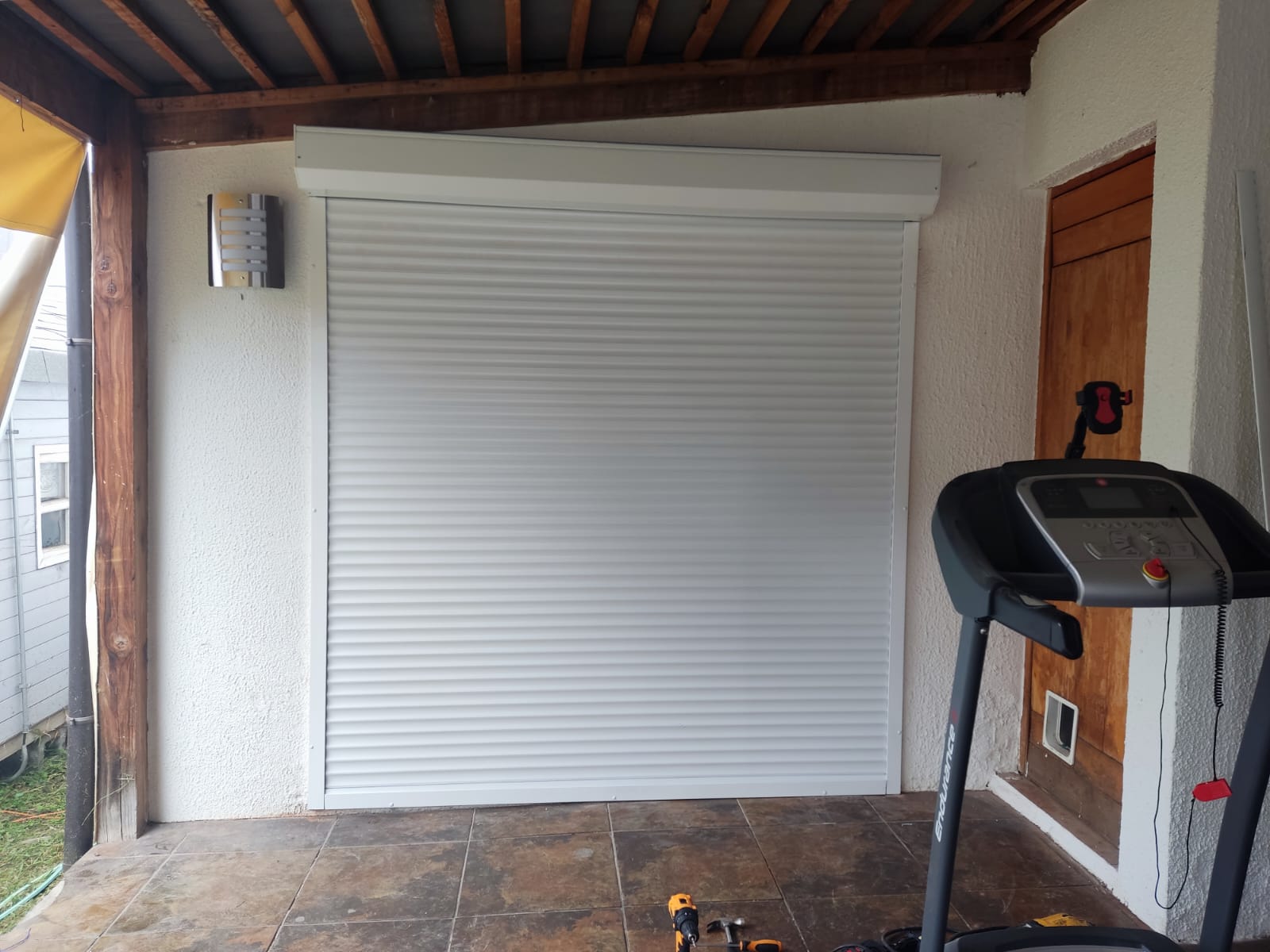 CORTINAS METÁLICAS MARANATA