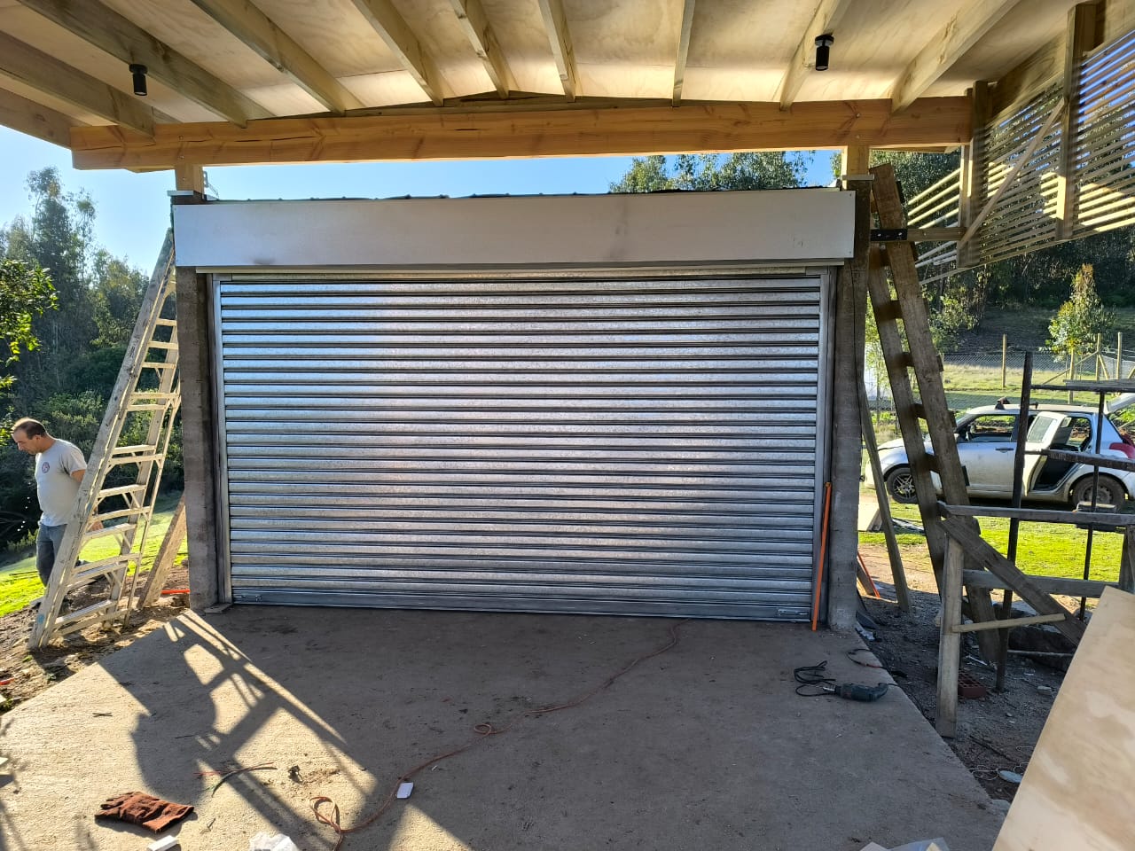 CORTINAS METÁLICAS MARANATA