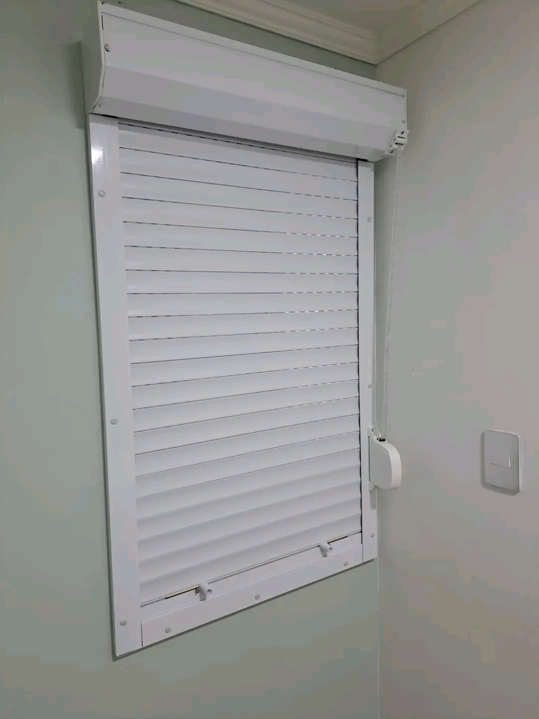 CORTINAS METÁLICAS MARANATA