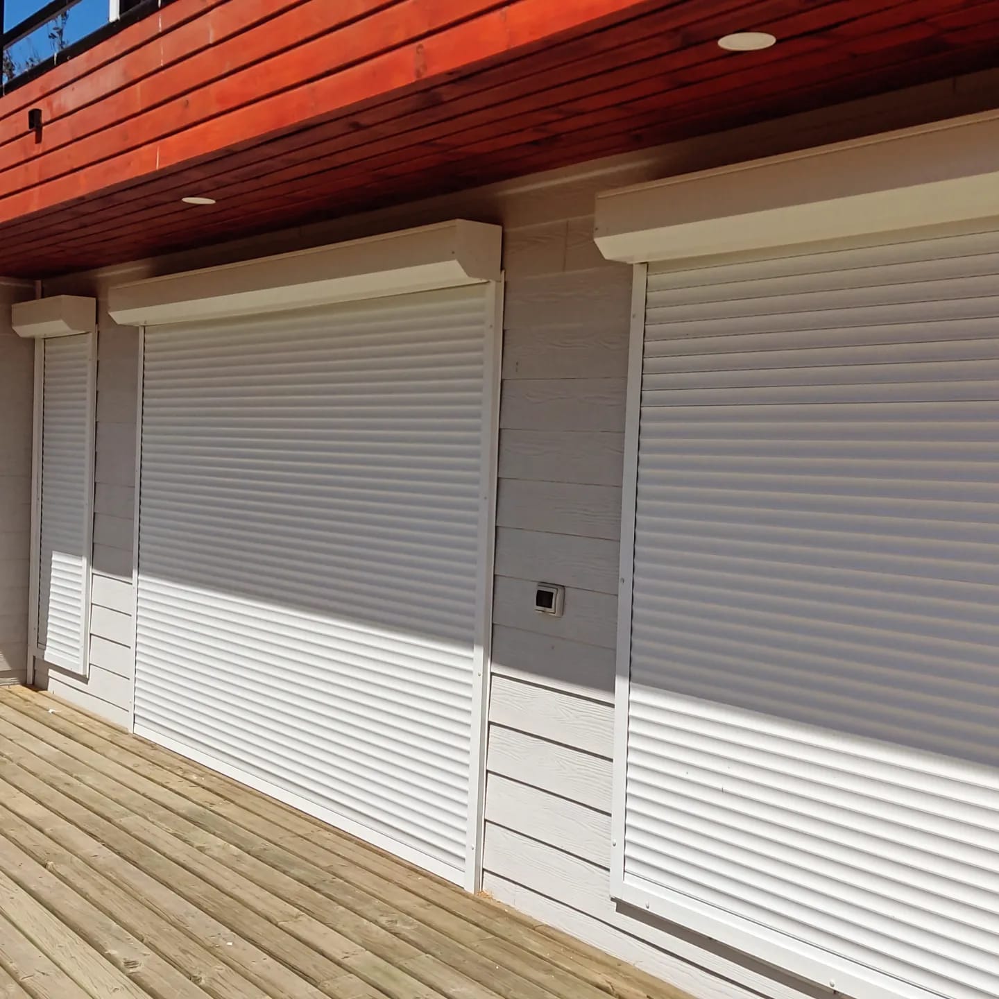 CORTINAS METÁLICAS MARANATA