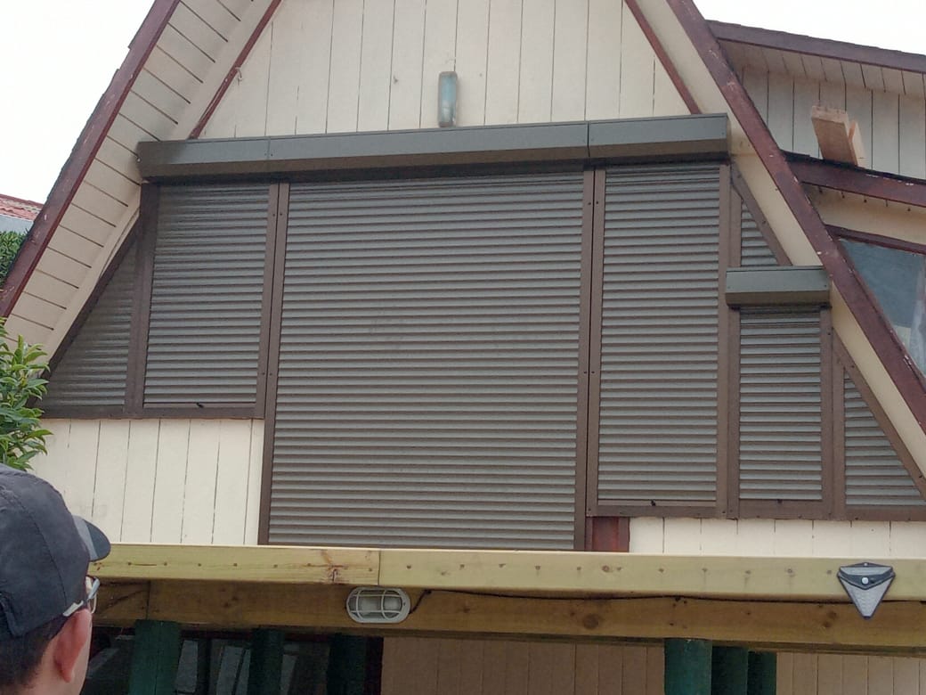 CORTINAS METÁLICAS MARANATA