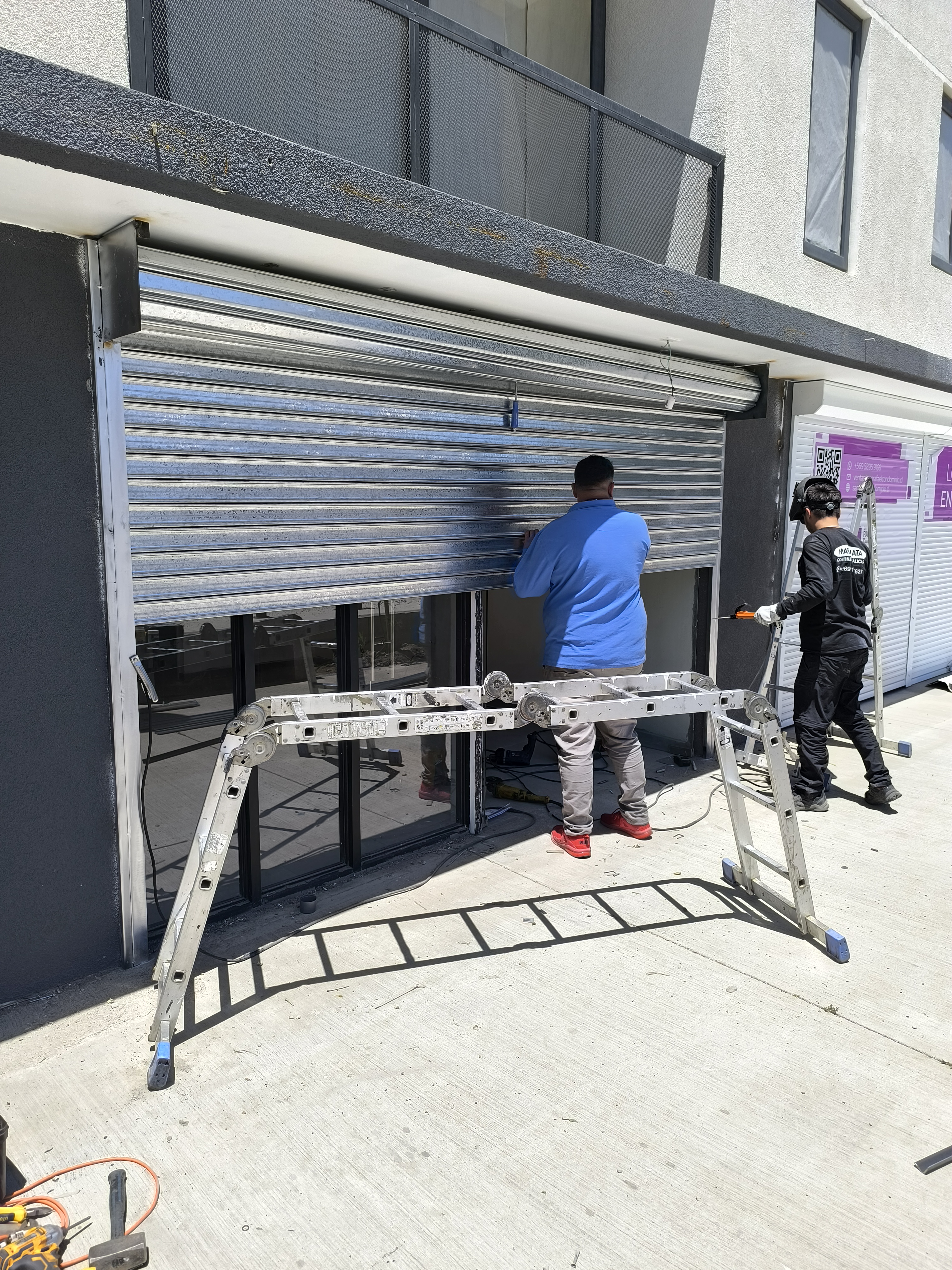 CORTINAS METÁLICAS MARANATA